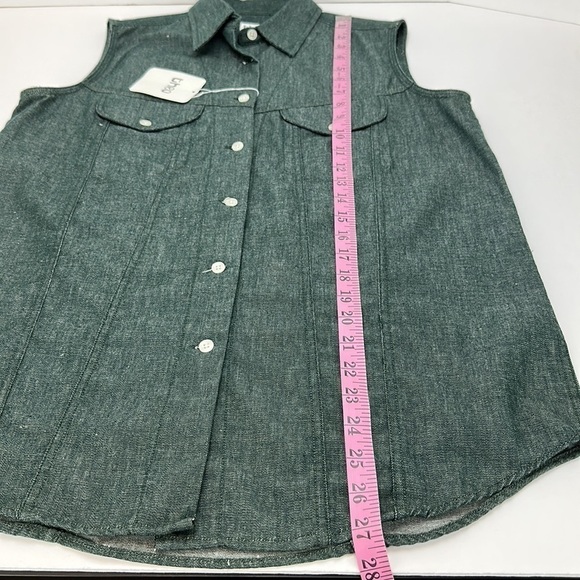 Vtg Theo Denim Button Up Sleeveless Shirt Top NWT Chest Pockets Curved H… - Picture 8 of 9